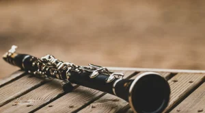 how to blow into a clarinet