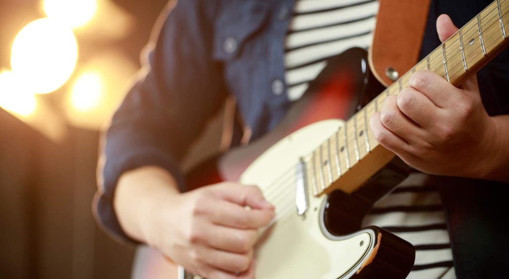 how to become an advanced electric guitar player